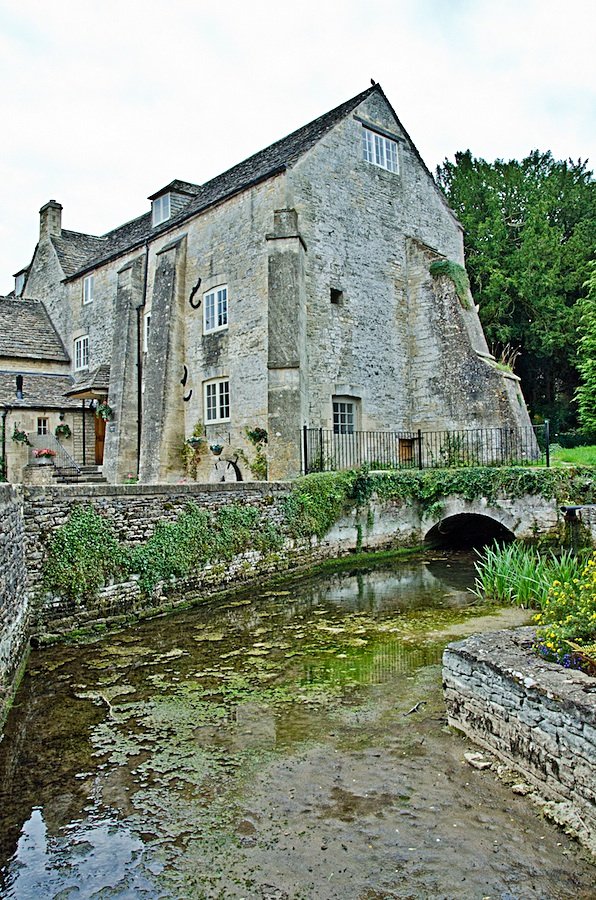 Ten budynek kosztuje prawie milion funtów brytyjskich