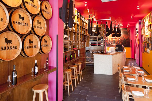 Tapas i sherry: najmodniejsze obecnie klimaty w Londynie.