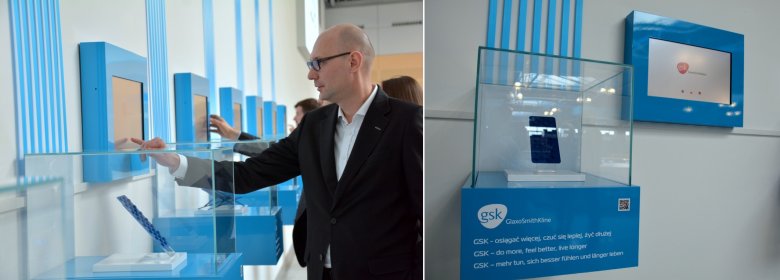 Showroom Konsorcjum Marki Poznań. Na poznańskim lotnisku Ławica podróżni mogą zapoznać się z największymi firmami działającymi w mieście. Każda marka ma tu swoją gablotę z symbolem wydrukowanym w technice 3D.