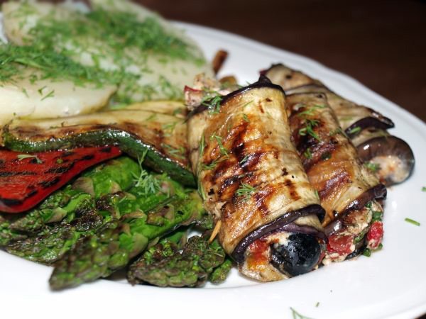 roladki z grillowanego bakłażana.