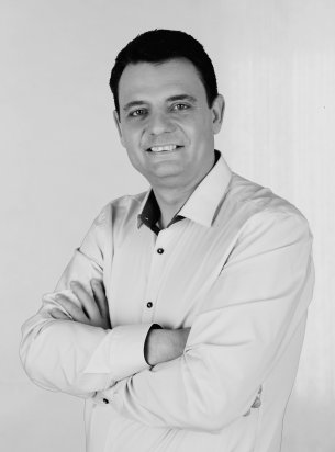 Więcej na mojej stronie www.romanszymczak.pl oraz na profilu www.linkedin.com/pub/roman-szymczak/29/b50/52b