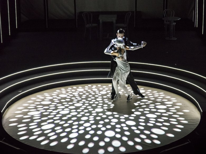 "Eugeniusz Bodo – Czy ktoś mnie woła?", na zdjęciu: Beata Deutschman i Piotr Bułka (fot. Maciej Stobierski)