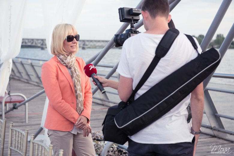 Konferencja prasowa na planie filmu „Kochaj”