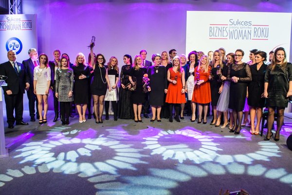 Laureatki, finalistki i Jury