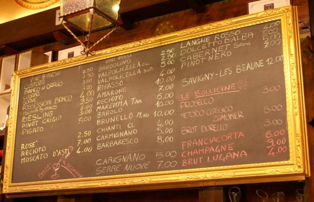 Ten wybór win to skromniejsza oferta na sezon zimowy. Od kwietnia jest ich 3 razy wiecej. @Bottega del Vino, Werona.