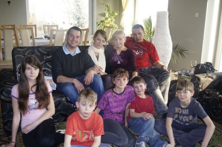 Wspólne zdjęcie z Dziećmi z Domu Dziecka Rodziny Ulkowskich.