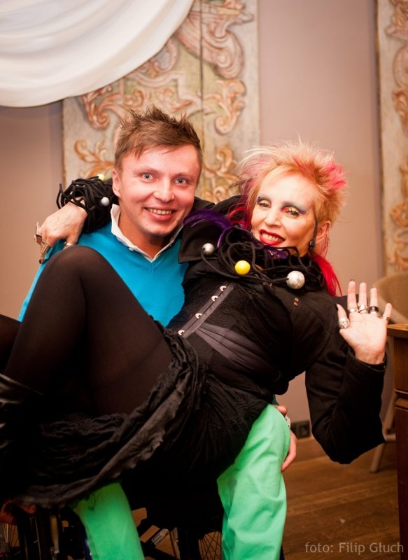 Tak kończyło się jedno z prowadzonych przez "Skrzynię", z dystansem spotkań. Z Krystyną Mazurówną