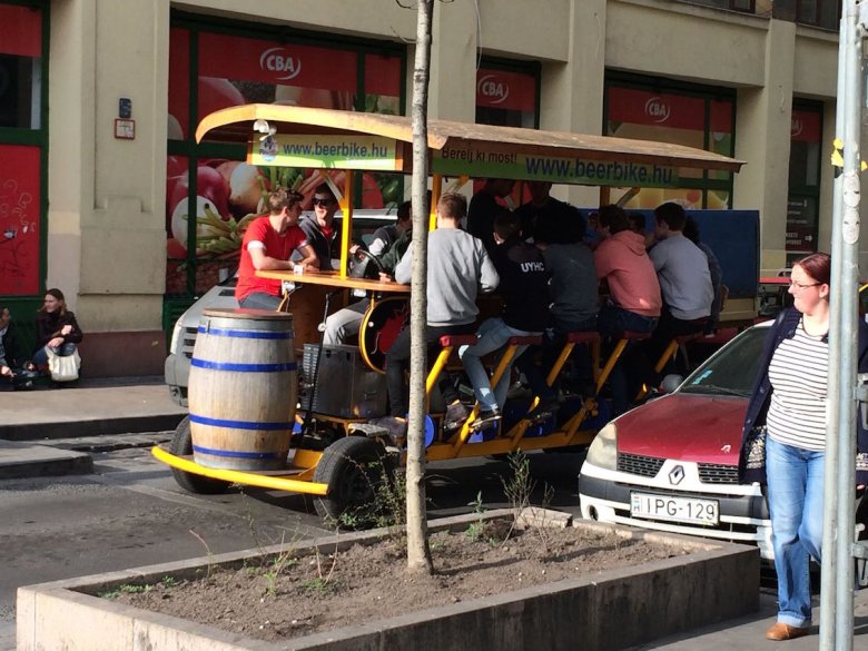 Piwowóz. Ulubiony środek transportu brytyjskich turystów.