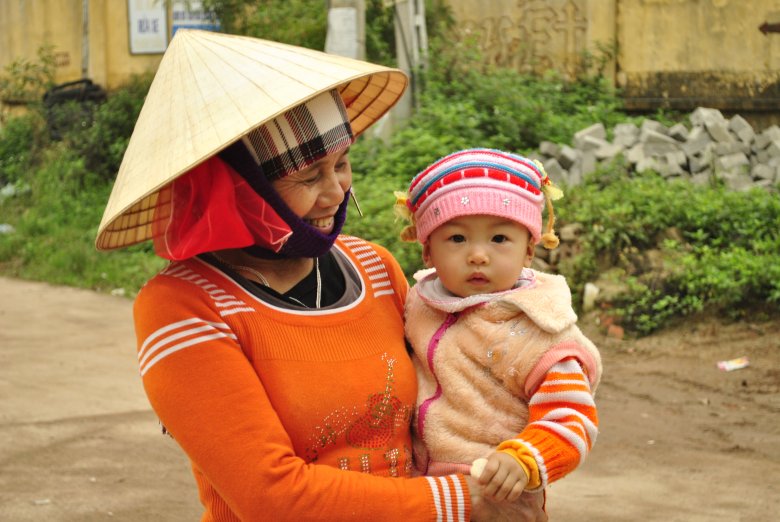 Mieszkańcy na wyspie  Đảo Tuần Châu, Wietnam