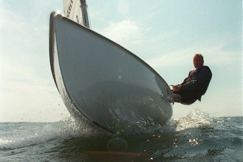 Żeglarze muszą płacić za udział w międzynarodowych zawodach z własnych środków finansowych. Koszty idą często w tysiące euro.