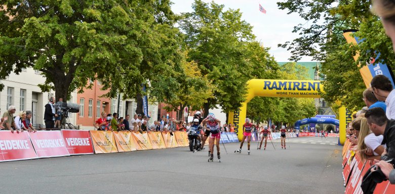 Wyścig w ramach letniej imprezy Toppidrettsveka z udziałem największych gwiazd norweskiego narciarstwa biegowego