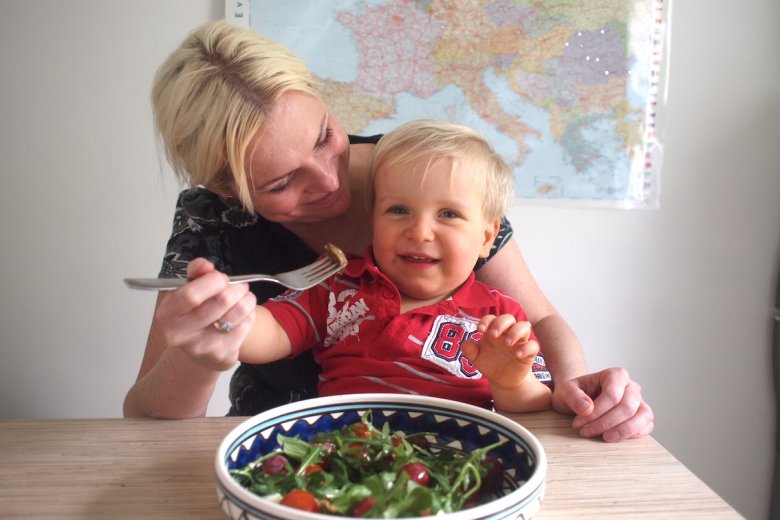 Sałatka smakuje nawet małemu podróżnikowi.