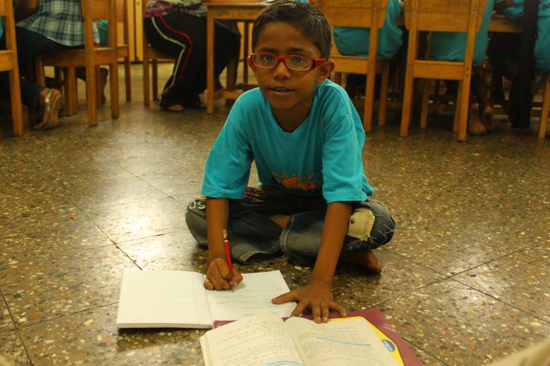 Hrithik, uczeń szkoły otwartej przez Fundację Akanksha