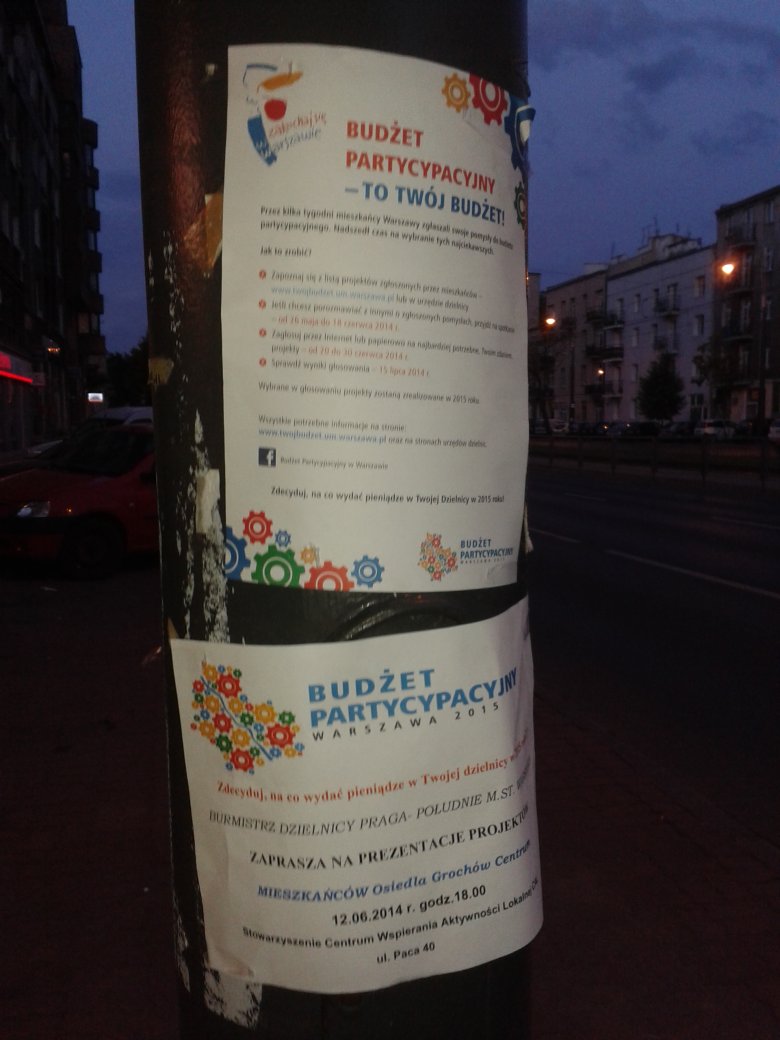 Przez brak tablic ogłoszeniowych nawet pan Burmistrz musi nielegalnie obklejać latarnie