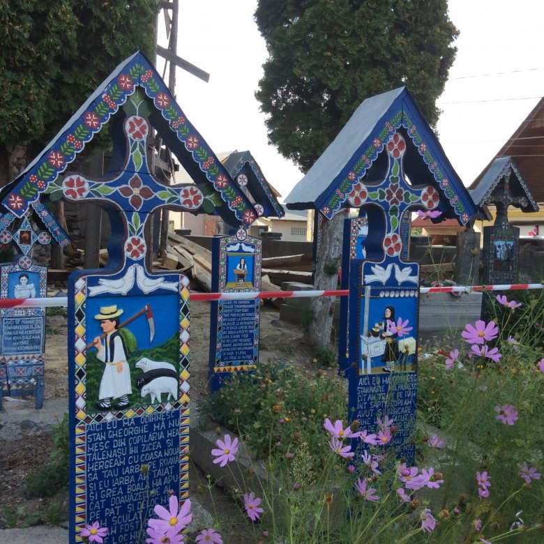 Wesoły Cmentarz w Sapancie, Rumunia