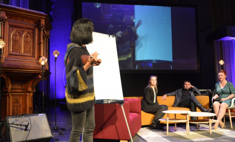 Norweska scenarzystka  Siv Rajendram ("Frikjent") wyjaśnia zasady budowania napięcia w serialach.