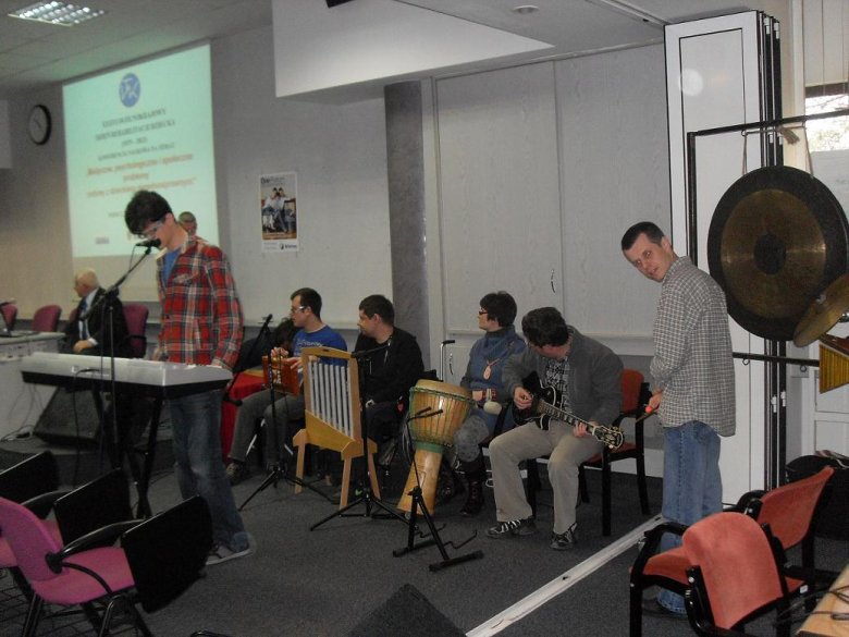 "Maszyniści Dźwięku", zespół muzyczny z dolnośląskiego stowarzyszenia OSTOJA