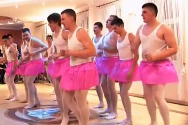 [Obrazek: bcf15acd0bc87b4bfba32c4ed94dbe92,640,0,0,0.jpg]