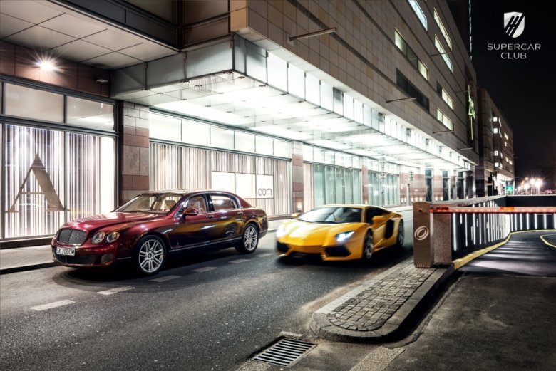 Gdziekolwiek się pojawi, jest w centrum uwagi. Budzi skrajne emocje od zachwytu do pogardy. Jeśli nie jesteś na to gotowy, nie wsiadaj do niego