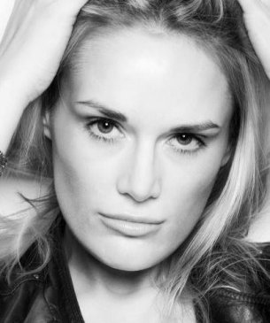 fot. Mateusz Nasternak, makeup Karolina Ciszewska