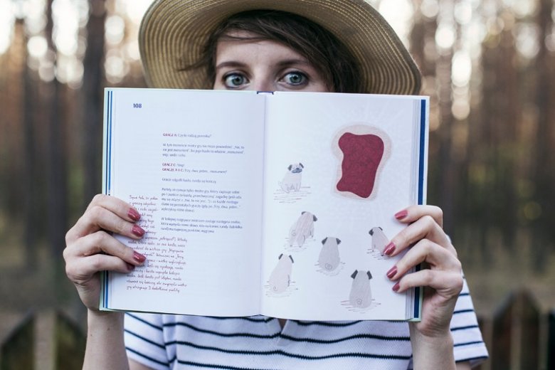 Książka Joanny Glogazy, poza świetną treścią, jest również pięknie zilustrowana