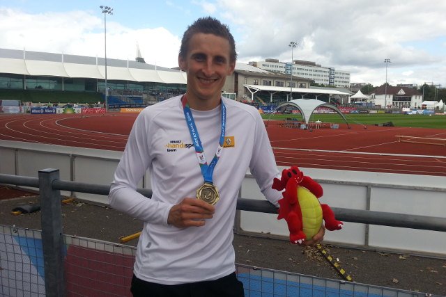 Maciej Lepiato stypendysta Renault Handisport Team