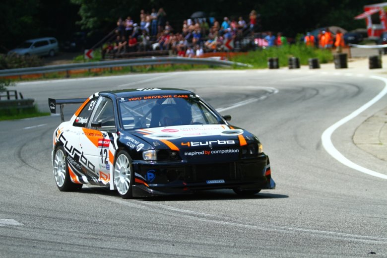 Tomek Nagórski i Subaru Impreza WRX STi 4Turbo na trasie wyścigu Jahodna 2013