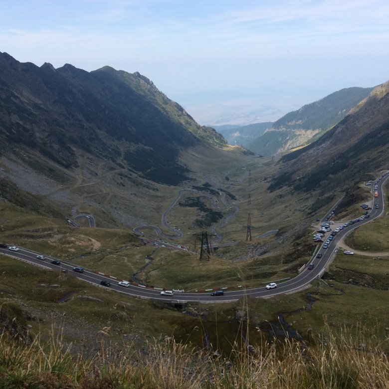 Trasa Transfogarska czyli serpentyny przez góry. Transylwania, Rumunia.