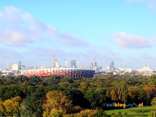 Start odbył się spod Stadionu Narodowego, meta jest na Stadionie.