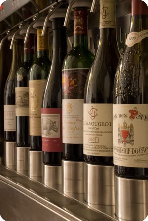 Maszyna Enomatic pozwala pić wino z butelki otwartej nawet miesiąc.