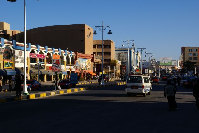 Chodnik w egipskiej Hurghadzie