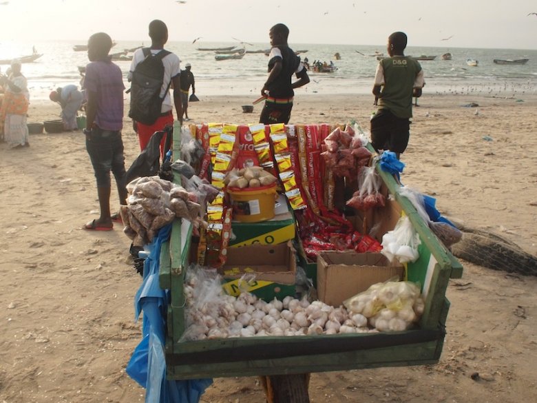 Plażowy stragan w Tanji.