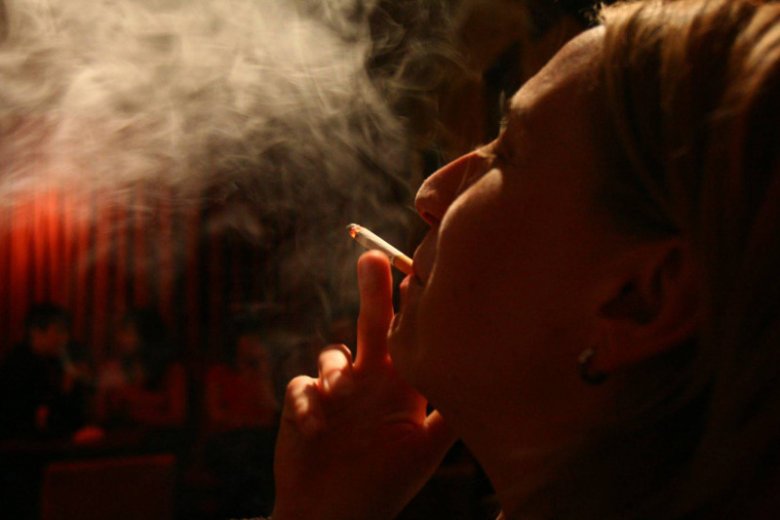 Znalezione obrazy dla zapytania Palenie szybciej zabija kobiety