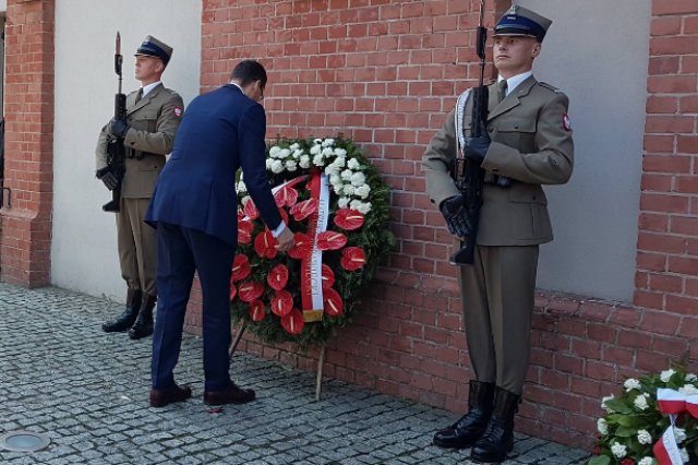 https://cdn.natemat.pl/4a52f3cd8a738977e7a7445d882b6b32,780,0,0,0.jpg