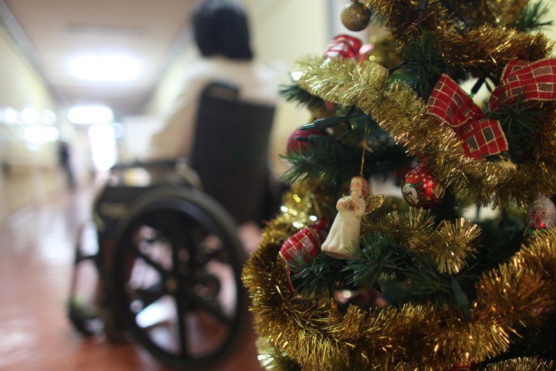 Fundacja Zaczyn szacuje, że przed Bożym Narodzeniem liczba seniorów w szpitalach wzrasta nawet o 20 proc.